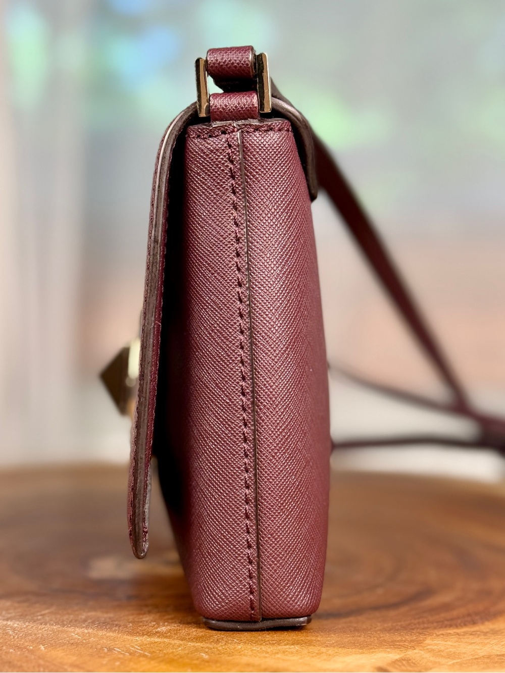 Kate Spade Plum Burgundy Saffiano Leather Crossbody - Turn Lock Gold HW - EUC - Picture 7 of 13